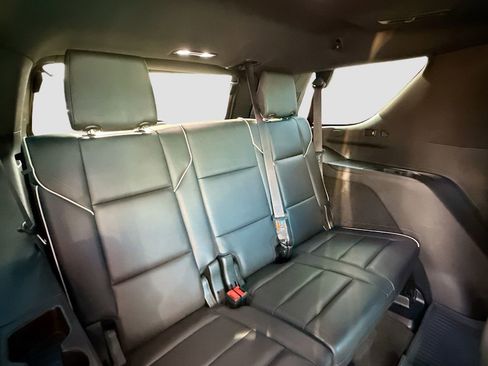 Used 2021 Cadillac Escalade Sport w/ Driver Assist Tech Package image 22