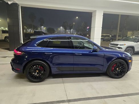 Used 2022 Porsche Macan GTS w/ Sport Chrono Package image 7