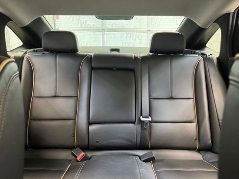Used 2019 Chevrolet Impala Premier w/ Premier Convenience Package FWD image 15