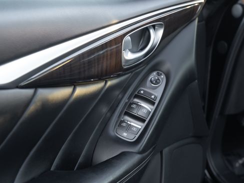 Used 2018 INFINITI Q50 Luxe w/ Essential Package (3.0T Luxe) image 20