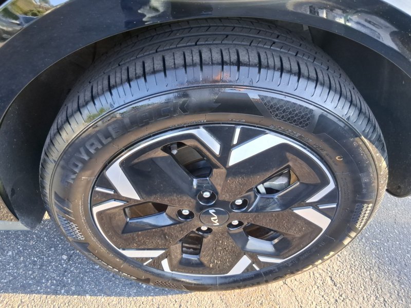 Used 2023 Kia Niro Wind w/ Wind Preserve Package FWD image 17