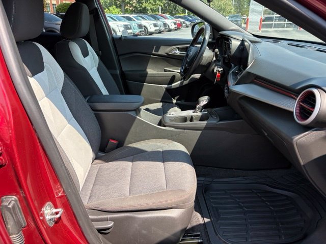Used 2024 Chevrolet Trax RS w/ Driver Confidence Package FWD image 22