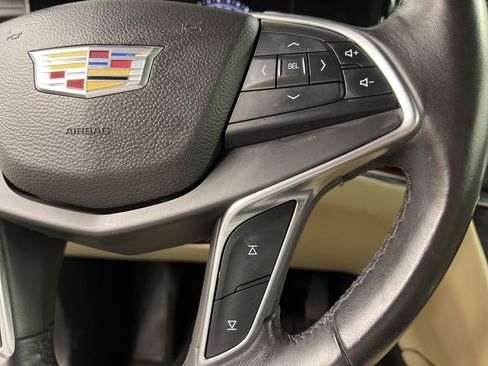 Used 2017 Cadillac XT5 Luxury w/ Driver Awareness Package AWD/4WD image 20