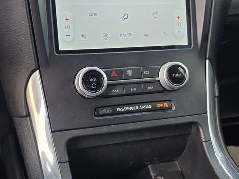 Used 2021 Ford Edge Titanium AWD/4WD image 24