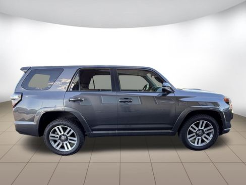Used 2022 Toyota 4Runner TRD Sport w/ Technology Package AWD/4WD image 8