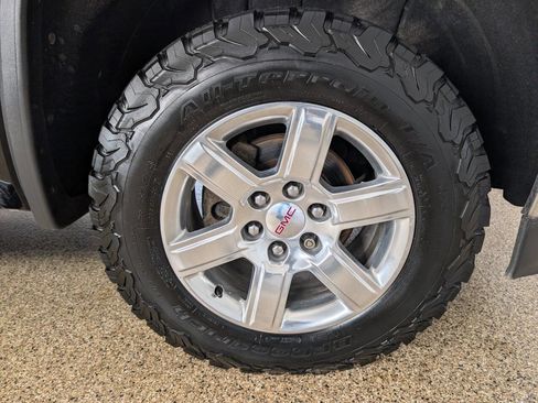 Used 2018 GMC Sierra 1500 SLT image 19