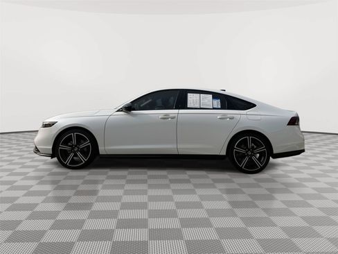 Certified 2026 Honda Accord SE image 3