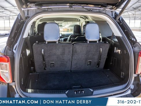 Used 2023 Ford Explorer XLT w/ Equipment Group 202A image 30