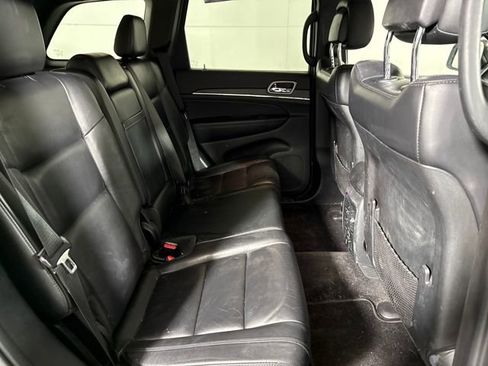 Used 2019 Jeep Grand Cherokee Limited AWD/4WD image 15