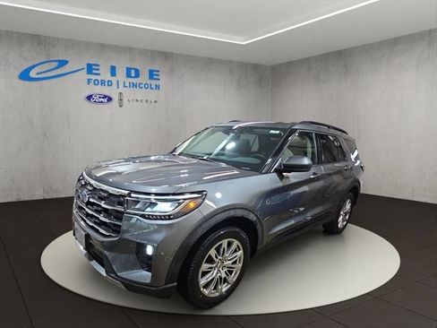 New 2026 Ford Explorer Active AWD/4WD image 2