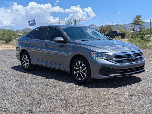 Used 2023 Volkswagen Jetta S FWD image 3