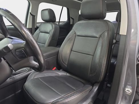 Used 2020 Chevrolet Traverse RS w/ LPO, Floor Liner Package AWD/4WD image 14