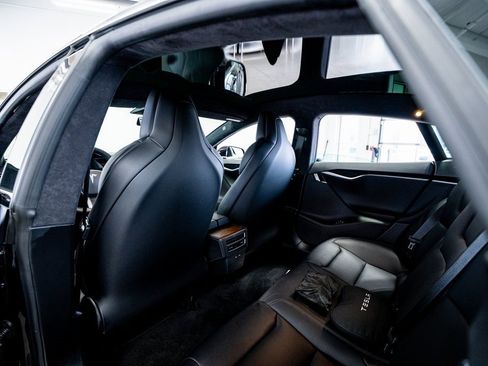 Used 2019 Tesla Model S AWD image 50