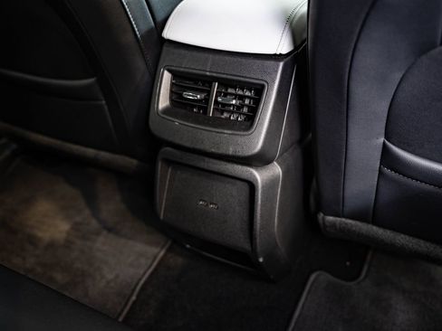 Used 2025 Chevrolet Equinox EV LT w/ Convenience Package FWD image 34