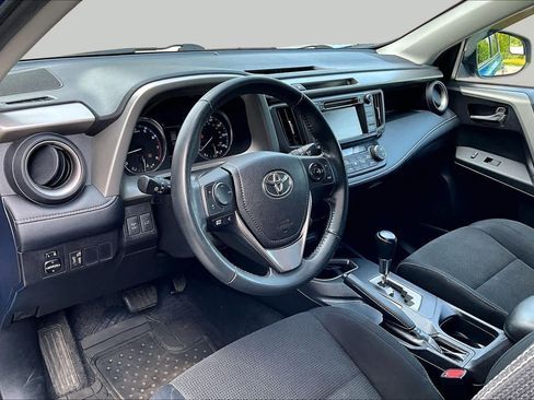 Used 2016 Toyota RAV4 XLE AWD/4WD image 18