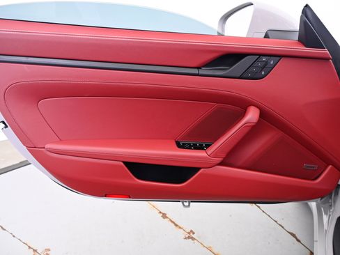 Used 2026 Porsche 911 Carrera GTS image 25