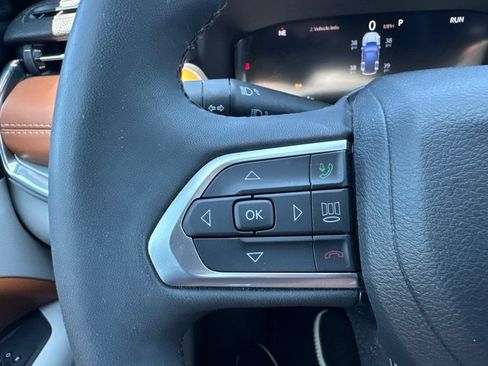 Used 2023 Jeep Compass Limited w/ Elite Group AWD/4WD image 14