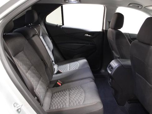 Certified 2021 Chevrolet Equinox LT image 30