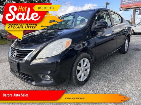 Used 2013 Nissan Versa SL image 1
