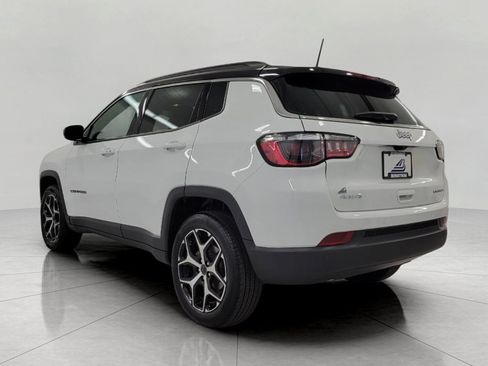 Used 2025 Jeep Compass Limited AWD/4WD image 47
