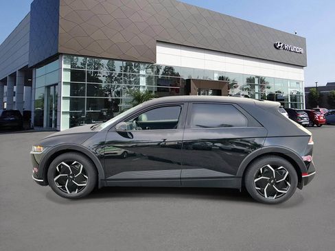 Certified 2024 Hyundai Ioniq 5 SEL image 3