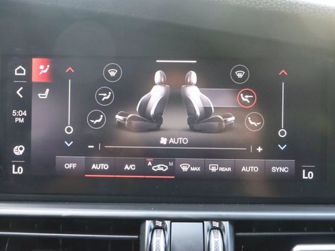 Used 2022 Alfa Romeo Giulia Veloce RWD image 42