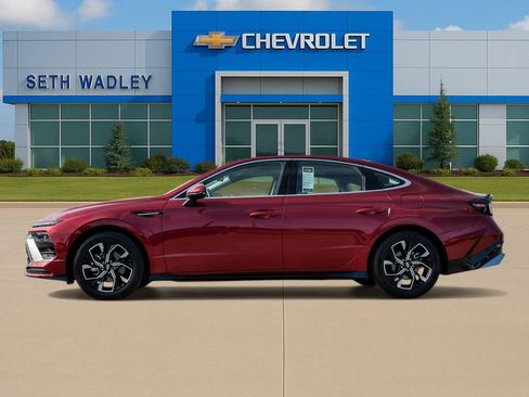Used 2025 Hyundai Sonata SEL FWD image 4