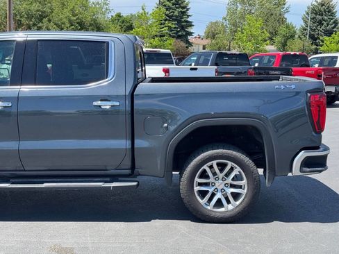 Used 2021 GMC Sierra 1500 SLT w/ SLT Convenience Package AWD/4WD image 5