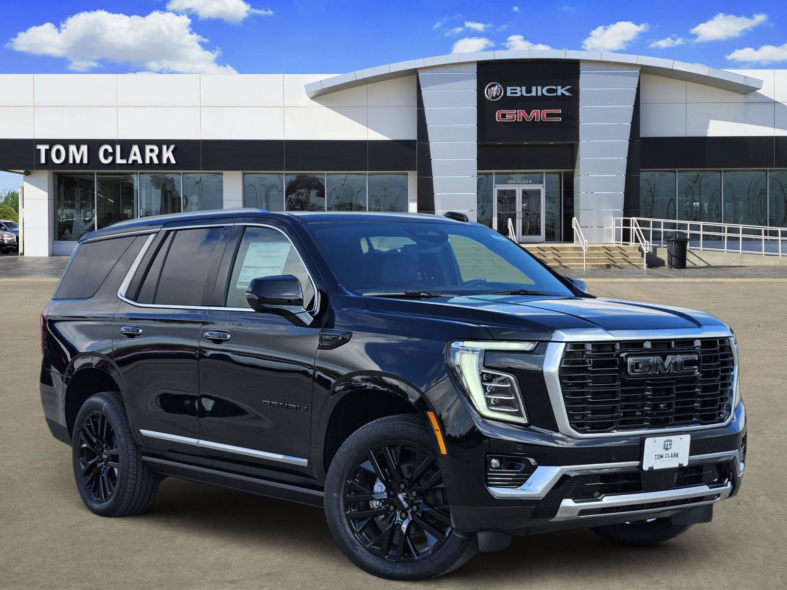 New 2027 GMC Yukon Denali w/ Denali Reserve Package AWD/4WD image 1