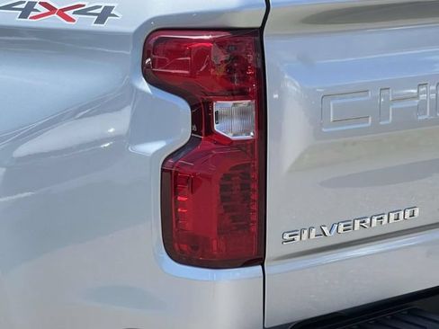 Used 2019 Chevrolet Silverado 1500 LT w/ All-Star Edition AWD/4WD image 11