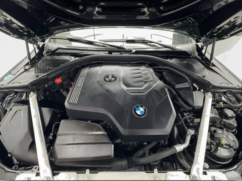 Used 2024 BMW 430i Coupe w/ M Sport Package RWD image 17
