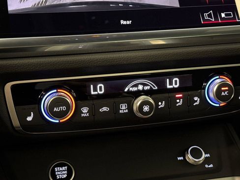 Used 2025 Audi Q3 2.0T Premium w/ Convenience Package image 20