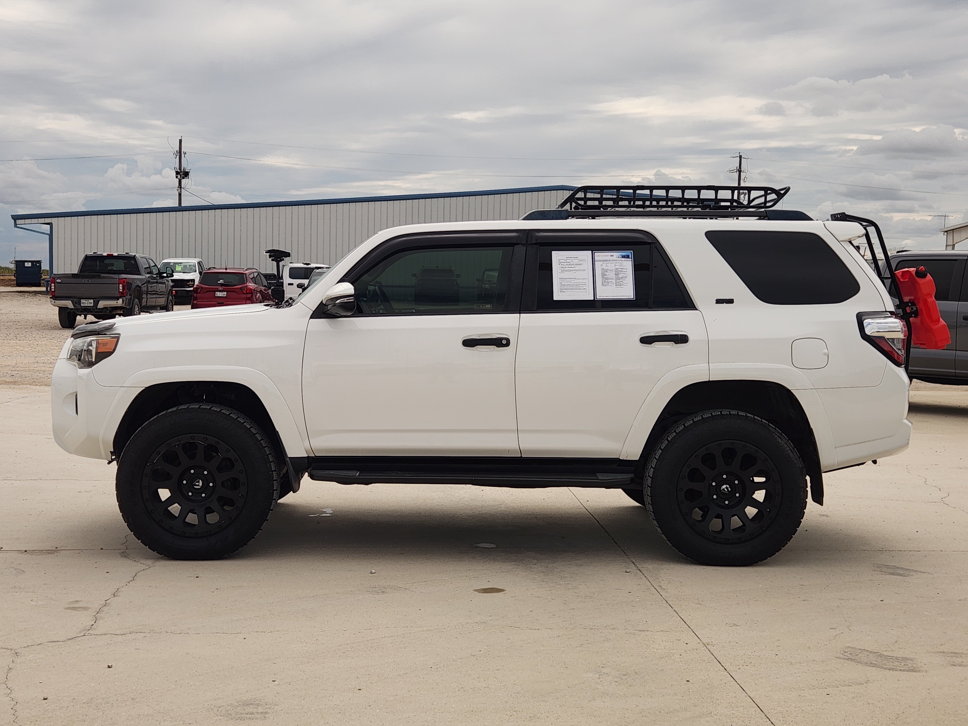 Used 2019 Toyota 4Runner SR5 Premium AWD/4WD image 4
