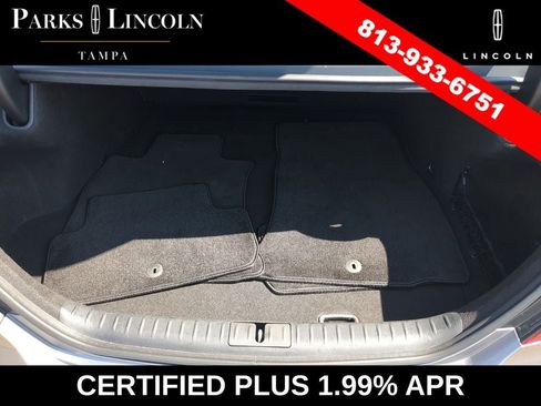 Used 2025 Genesis G70 2.5T RWD image 8