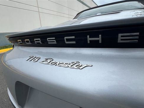 Used 2018 Porsche 718 Boxster RWD image 38