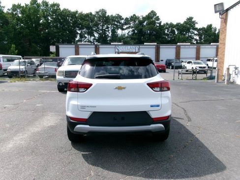 Used 2025 Chevrolet TrailBlazer LT AWD/4WD image 7