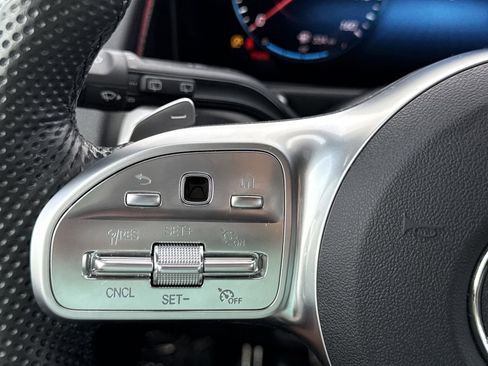 Certified 2022 Mercedes-Benz GLB 250 4MATIC image 15