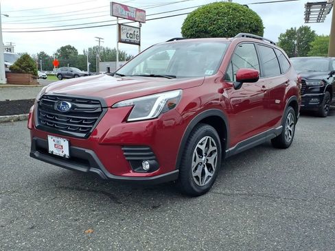 Certified 2024 Subaru Forester Premium AWD/4WD image 3