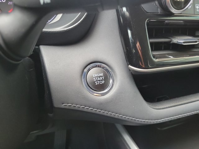 Used 2022 Toyota Highlander L FWD image 30
