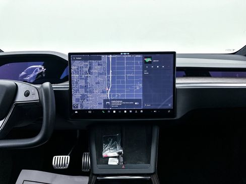 Used 2022 Tesla Model X image 4