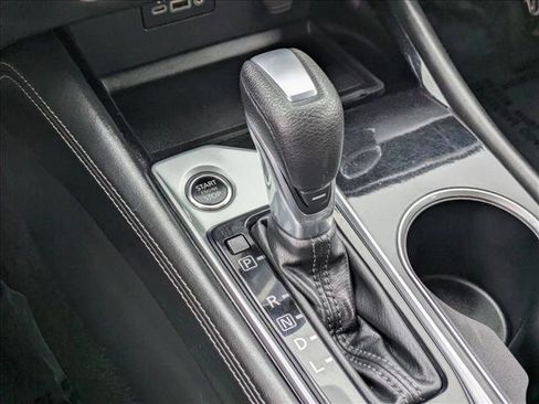 Used 2023 Nissan Altima 2.5 SV image 12