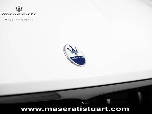 New 2024 Maserati Levante GT Ultima AWD/4WD image 12