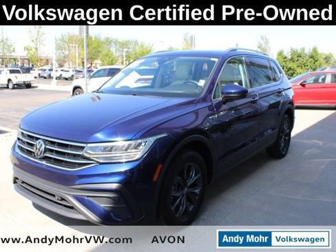 Used 2023 Volkswagen Tiguan SE w/ Panoramic Sunroof Package AWD/4WD image 3