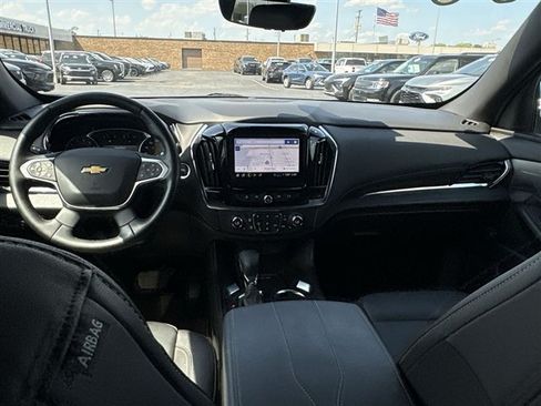 Certified 2023 Chevrolet Traverse LT w/ LT Premium Package AWD/4WD image 20