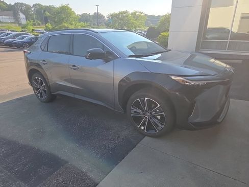 Used 2024 Toyota bZ4X AWD w/ Weather Package image 24