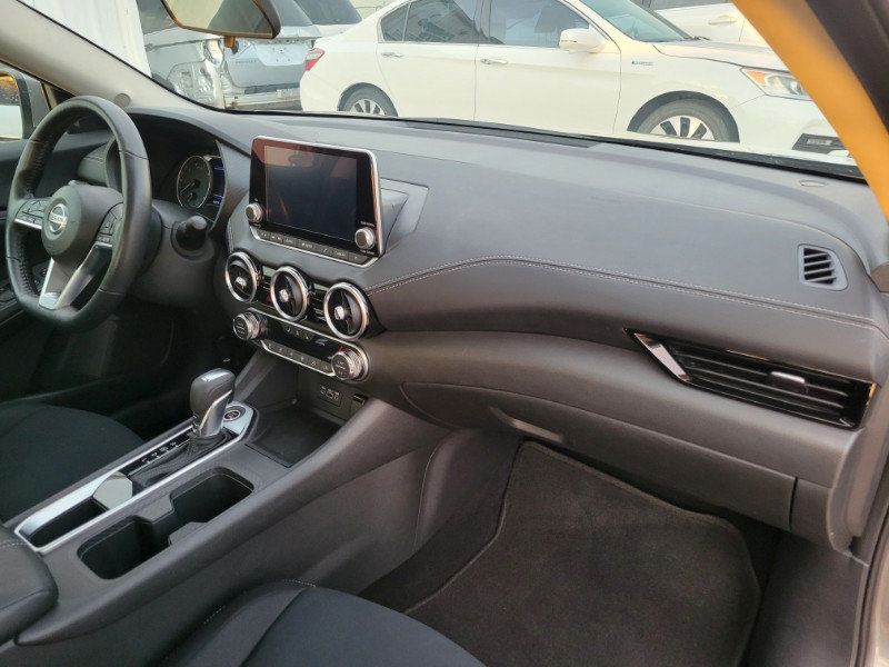 Used 2022 Nissan Sentra SV w/ All-Weather Package FWD image 24