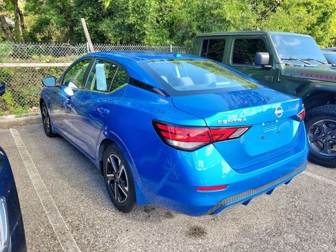 Used 2024 Nissan Sentra SV FWD image 4