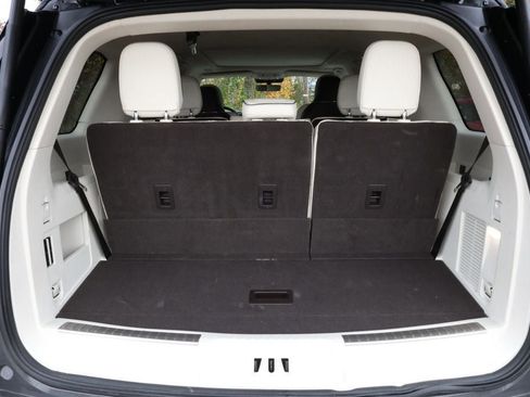 Used 2024 Lincoln Navigator Black Label image 23