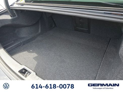 Used 2022 Volvo S60 B5 Momentum w/ Climate Package FWD image 25