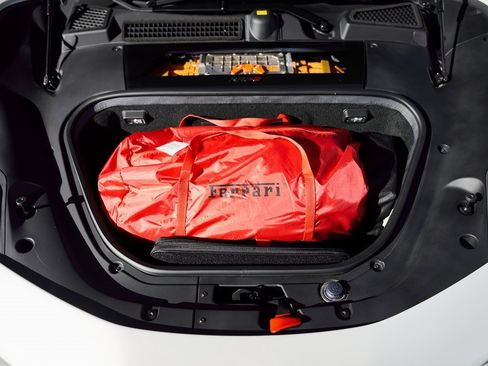 Used 2022 Ferrari SF90 Stradale image 20